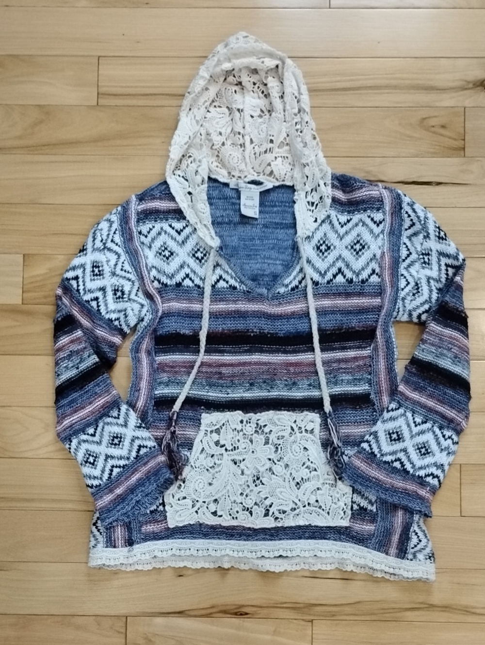 American Rag Women's Boho Lace-Trim Striped Hoodie Sweater - White & Blue
